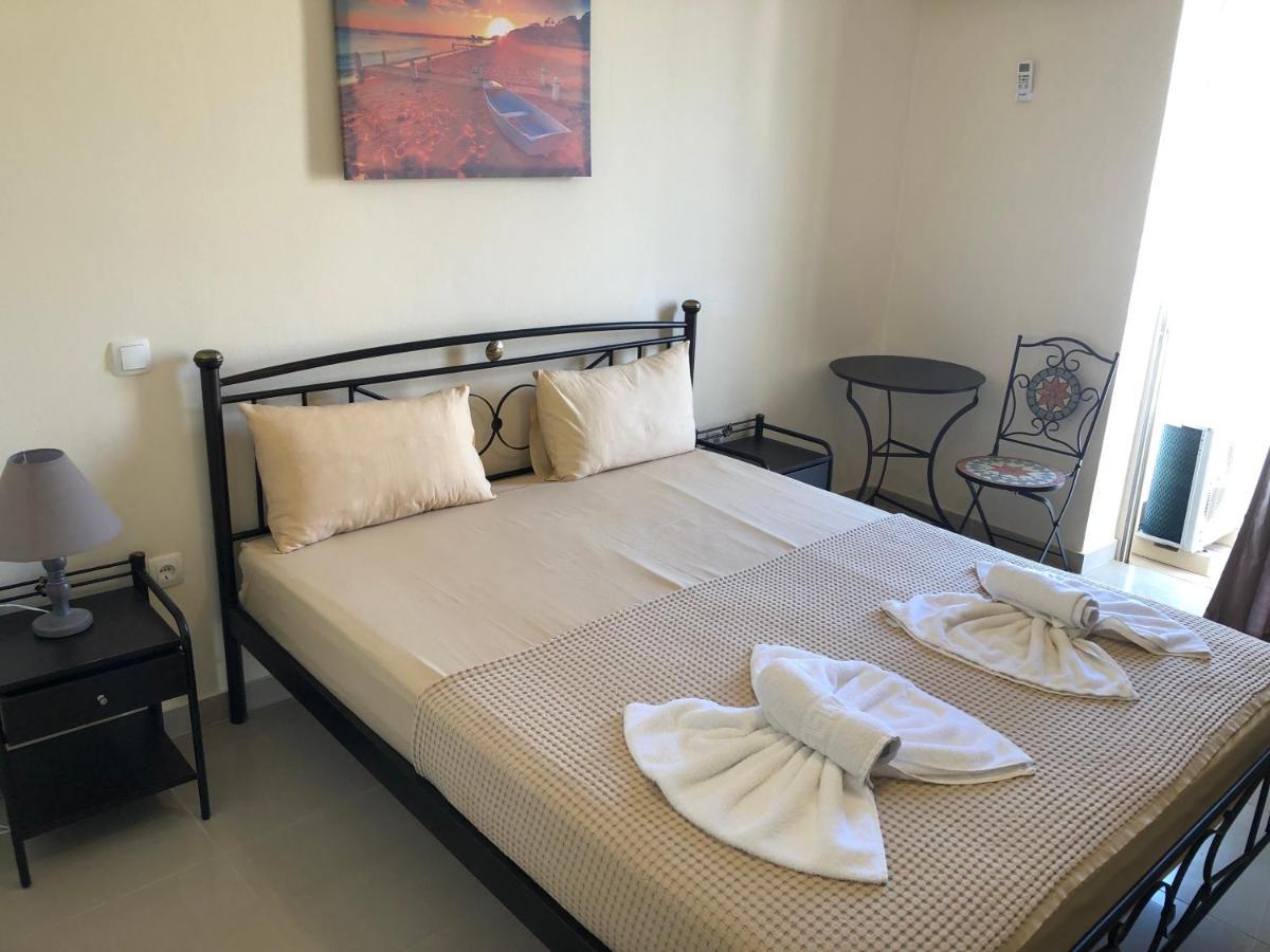 Nikolakakis Rooms Lavrio المظهر الخارجي الصورة