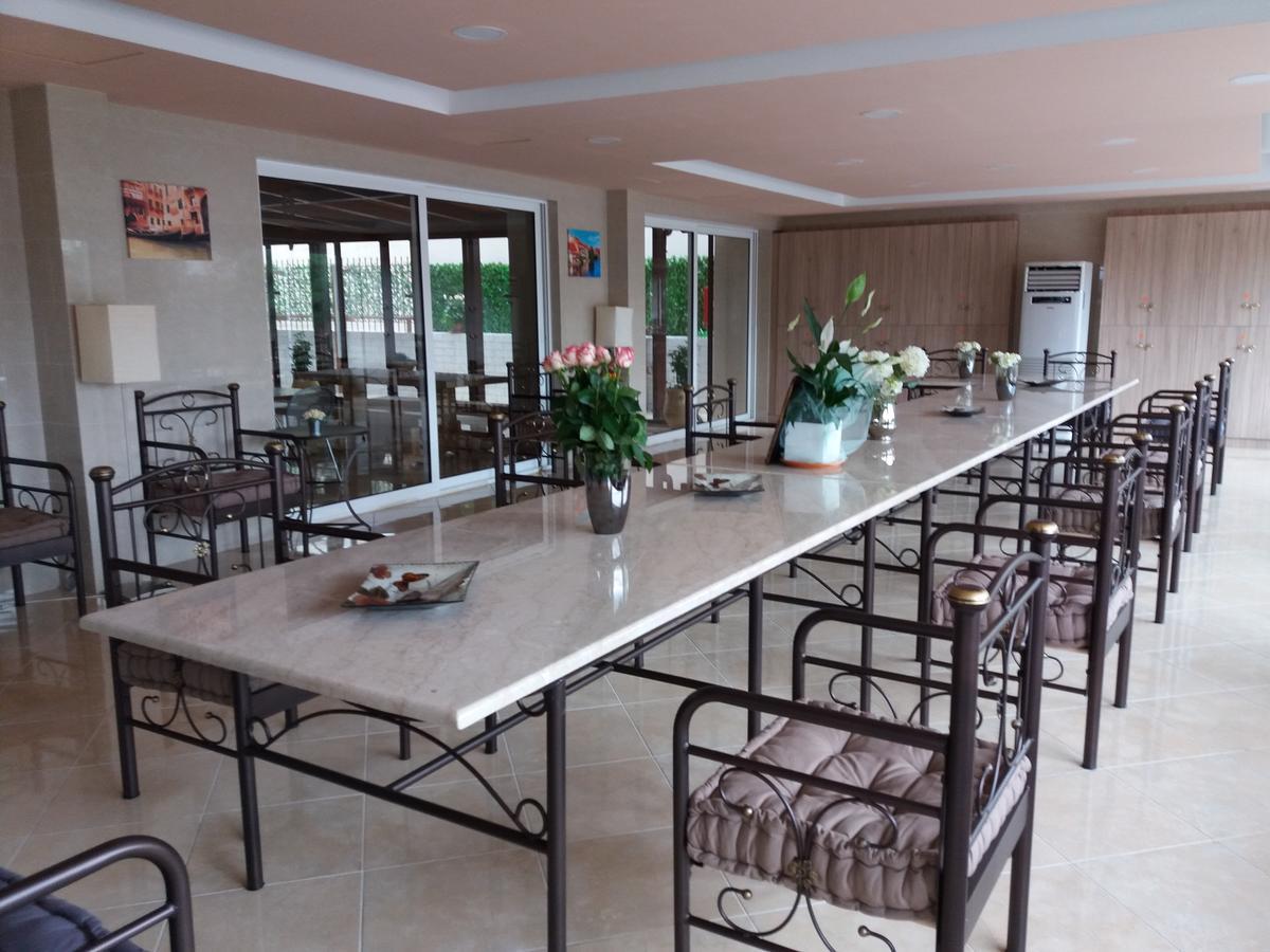 Nikolakakis Rooms Lavrio المظهر الخارجي الصورة