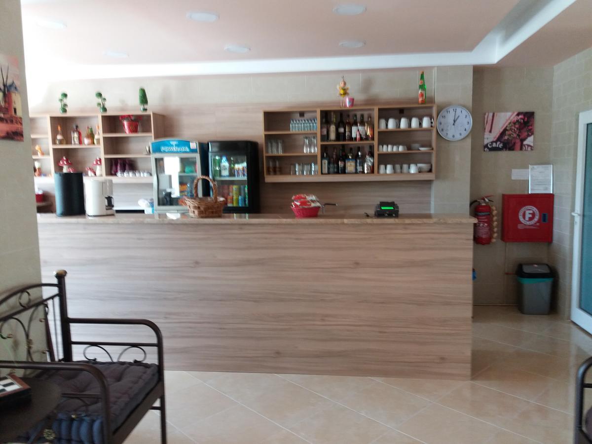 Nikolakakis Rooms Lavrio المظهر الخارجي الصورة