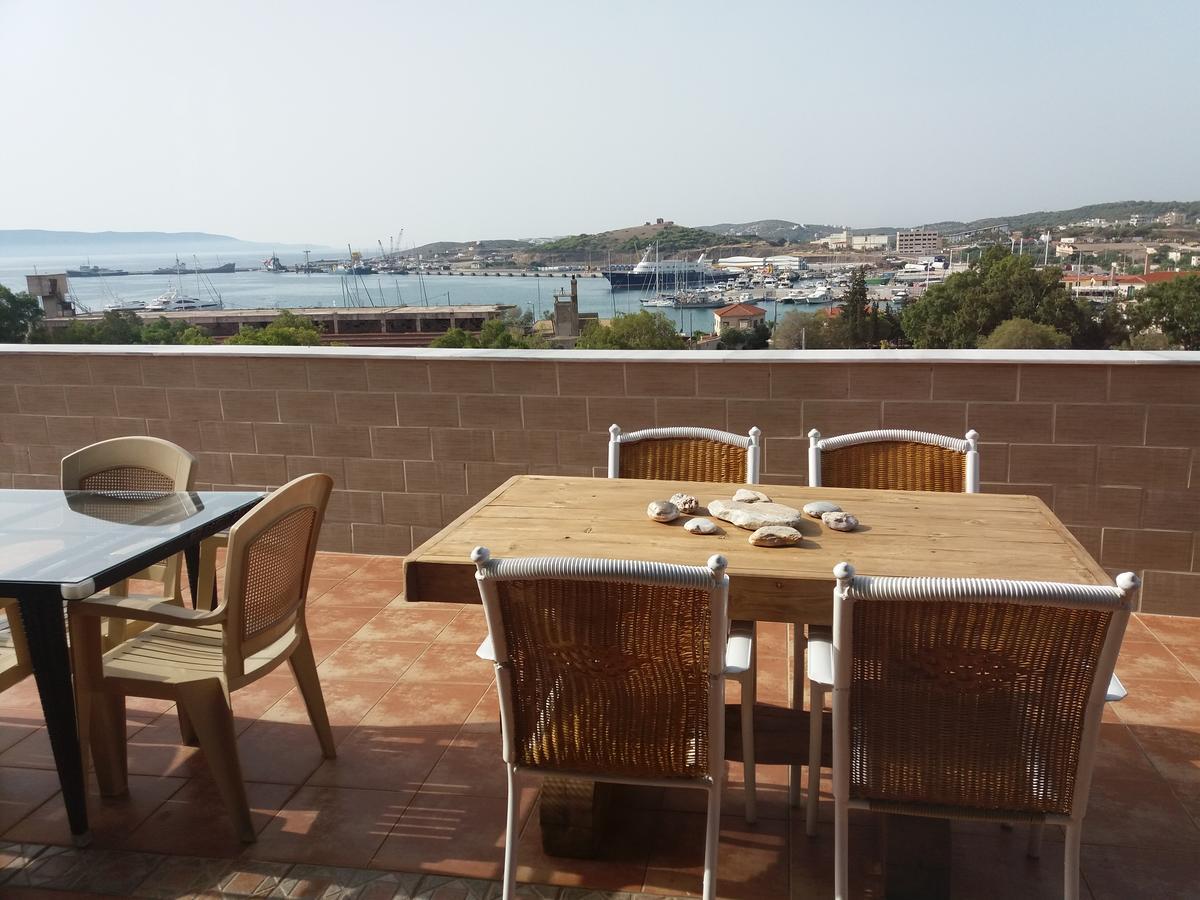 Nikolakakis Rooms Lavrio المظهر الخارجي الصورة