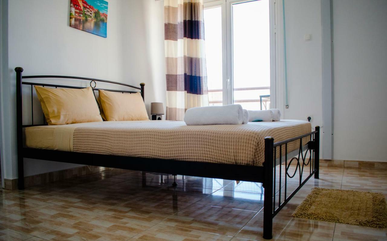 Nikolakakis Rooms Lavrio المظهر الخارجي الصورة